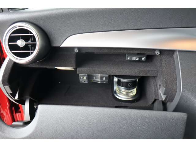 メルセデスベンツ Ｃクラス Ｃ２００　アバンギャルド　ＡＭＧライン R1年 (近畿) 99