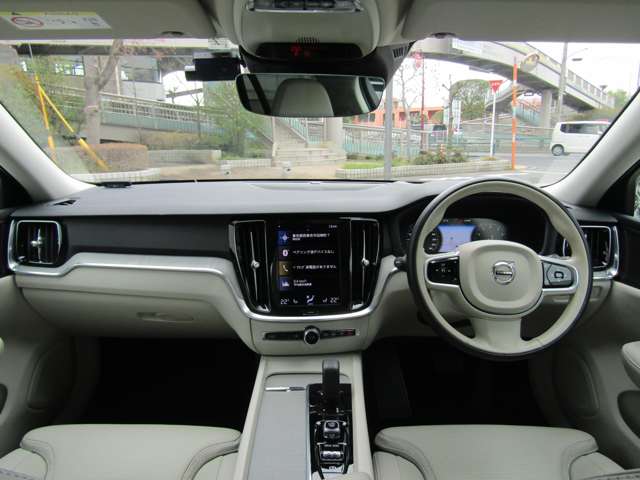 ボルボ Ｖ６０クロスカントリー Ｂ５ ＡＷＤ プロ ４ＷＤ R3年 (関東) 99
