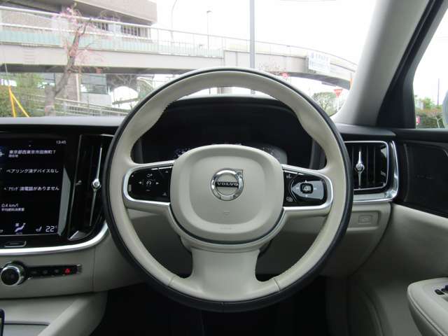 ボルボ Ｖ６０クロスカントリー Ｂ５ ＡＷＤ プロ ４ＷＤ R3年 (関東) 99