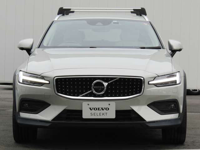 ボルボ Ｖ６０クロスカントリー Ｂ５ ＡＷＤ プロ ４ＷＤ R3年 (関東) 99