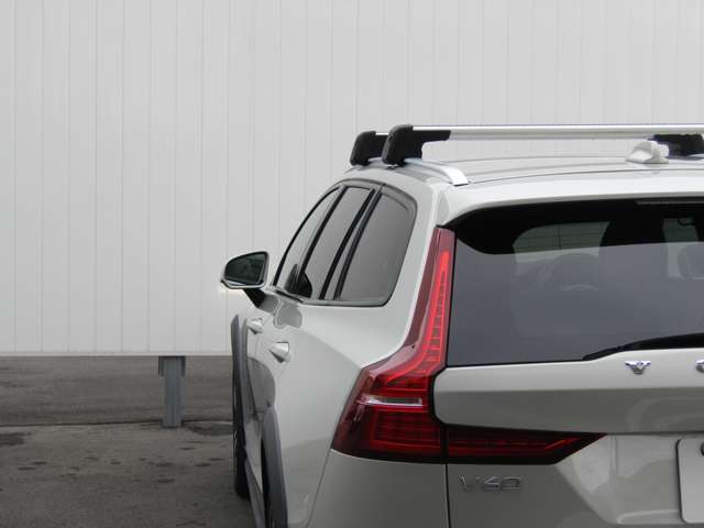ボルボ Ｖ６０クロスカントリー Ｂ５ ＡＷＤ プロ ４ＷＤ R3年 (関東) 99