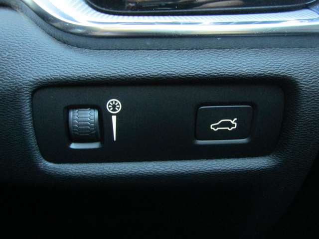 ボルボ Ｓ６０ Ｂ５　Ｒデザイン R3年 (関東) 99