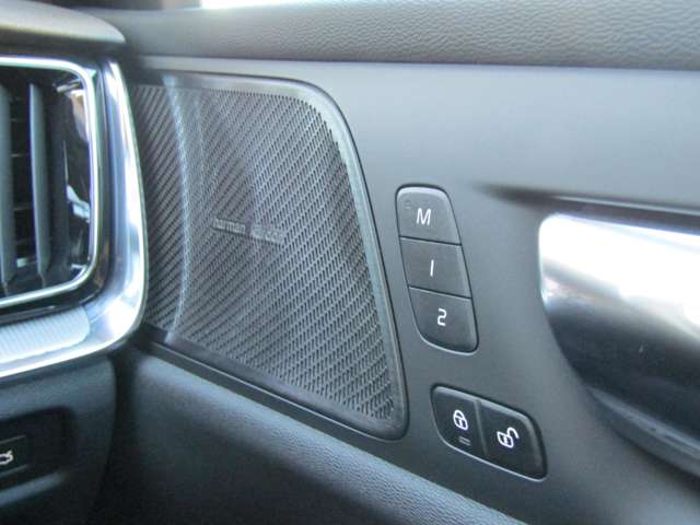 ボルボ Ｓ６０ Ｂ５　Ｒデザイン R3年 (関東) 99