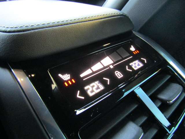 ボルボ Ｓ６０ Ｂ５　Ｒデザイン R3年 (関東) 99