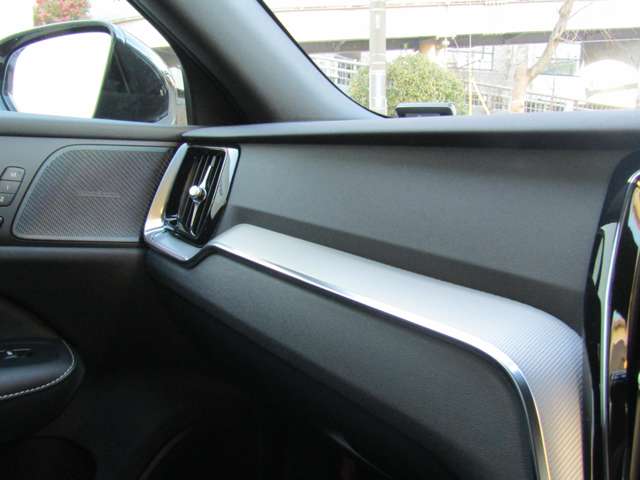 ボルボ Ｓ６０ Ｂ５　Ｒデザイン R3年 (関東) 99