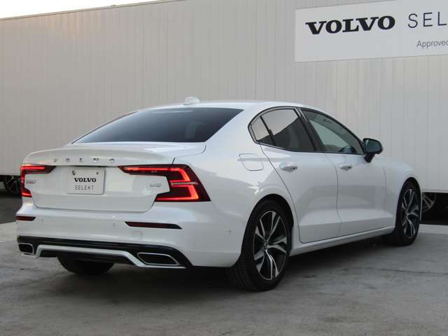 ボルボ Ｓ６０ Ｂ５　Ｒデザイン R3年 (関東) 99