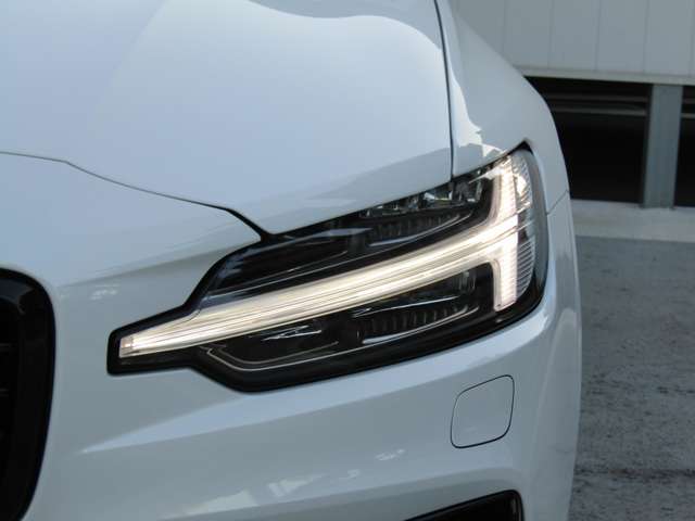 ボルボ Ｓ６０ Ｂ５　Ｒデザイン R3年 (関東) 99