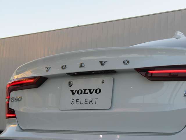 ボルボ Ｓ６０ Ｂ５　Ｒデザイン R3年 (関東) 99