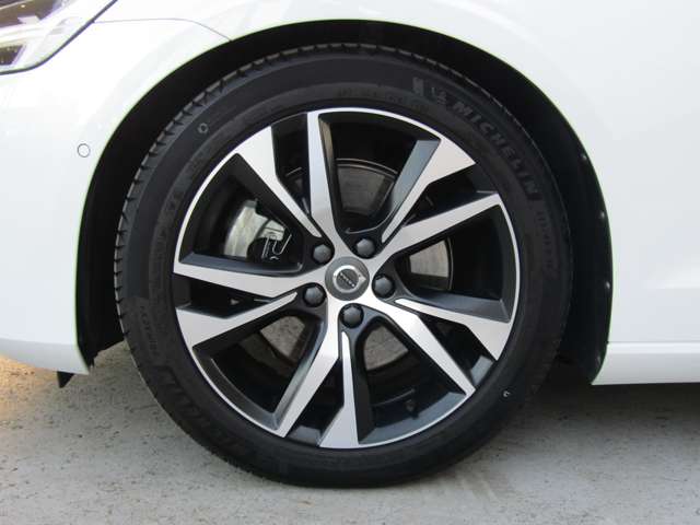 ボルボ Ｓ６０ Ｂ５　Ｒデザイン R3年 (関東) 99