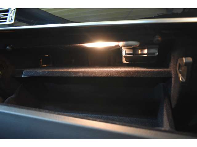 メルセデスベンツ Ｅクラス Ｅ４００　アバンギャルド H27年 (関東) 99