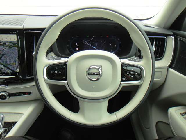 ボルボ ＸＣ６０ アルティメット Ｂ５ ＡＷＤ ４ＷＤ R6年 (東北) 99