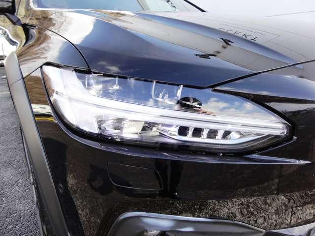 ボルボ Ｖ９０クロスカントリー Ｂ６ ＡＷＤ プロ ４ＷＤ R3年 (東北) 99