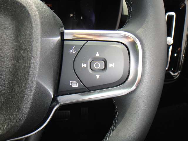 ボルボ ＸＣ４０ アルティメット Ｂ４ ＡＷＤ ４ＷＤ R6年 (東北) 99