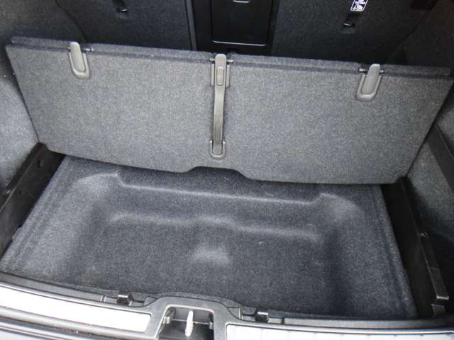 ボルボ ＸＣ４０ Ｂ４ ＡＷＤ Ｒデザイン ４ＷＤ R3年 (東北) 99