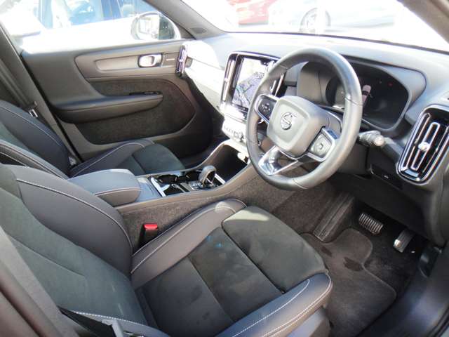 ボルボ ＸＣ４０リチャージ アルティメット シングルモーター R5年 (東北) 99