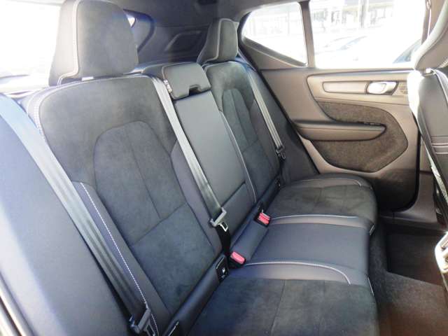 ボルボ ＸＣ４０リチャージ アルティメット シングルモーター R5年 (東北) 99