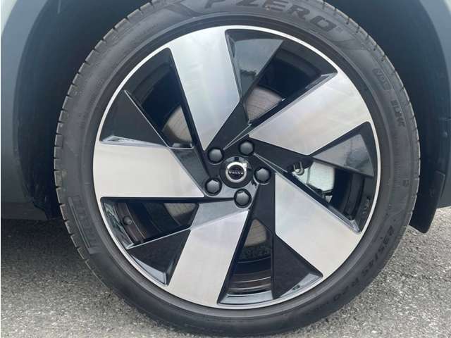 ボルボ ＸＣ４０リチャージ アルティメット シングルモーター R5年 (東北) 99