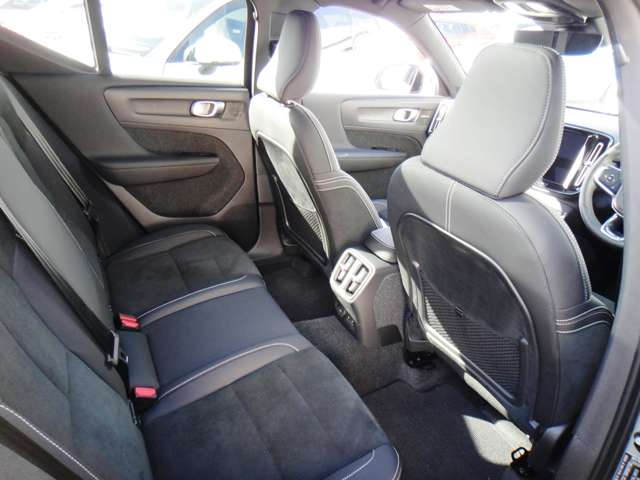 ボルボ ＸＣ４０リチャージ アルティメット シングルモーター R5年 (東北) 99