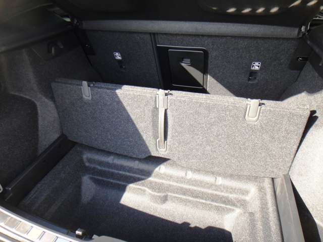 ボルボ ＸＣ４０リチャージ アルティメット シングルモーター R5年 (東北) 99