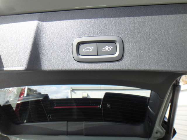 ボルボ ＸＣ４０リチャージ アルティメット シングルモーター R5年 (東北) 99