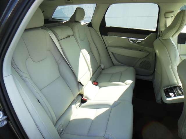 ボルボ Ｖ９０クロスカントリー アルティメット Ｂ５ ＡＷＤ ４ＷＤ R5年 (東北) 99