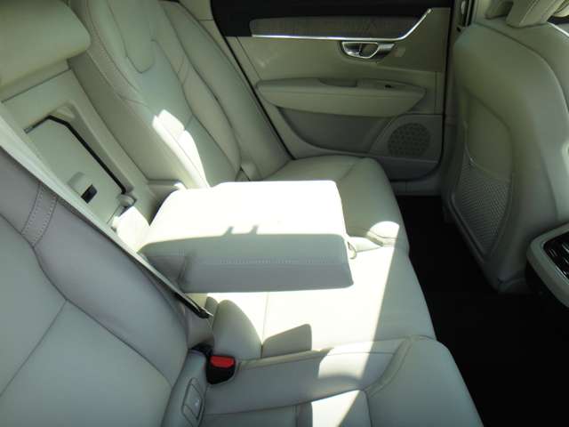 ボルボ Ｖ９０クロスカントリー アルティメット Ｂ５ ＡＷＤ ４ＷＤ R5年 (東北) 99