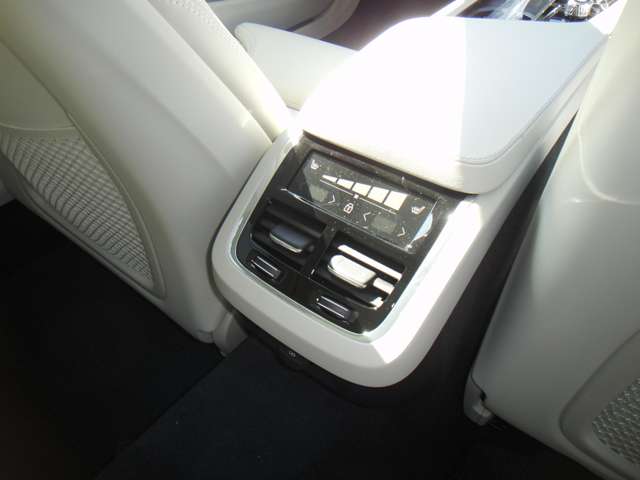 ボルボ Ｖ９０クロスカントリー アルティメット Ｂ５ ＡＷＤ ４ＷＤ R5年 (東北) 99