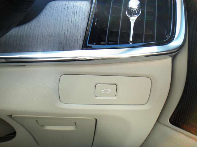 ボルボ Ｖ９０クロスカントリー アルティメット Ｂ５ ＡＷＤ ４ＷＤ R5年 (東北) 99