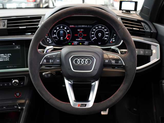 アウディ ＲＳ　Ｑ３ ２．５ ４ＷＤ R3年 (関東) 99