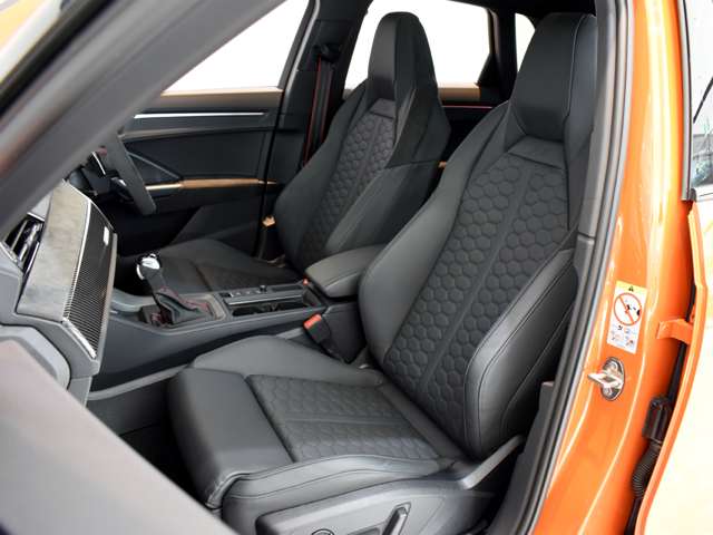 アウディ ＲＳ　Ｑ３ ２．５ ４ＷＤ R3年 (関東) 99