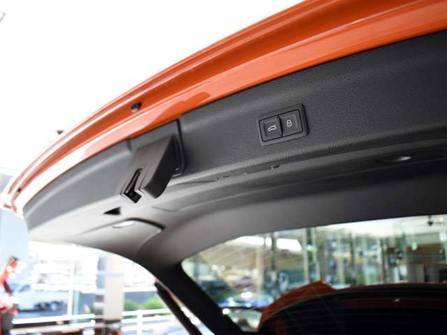 アウディ ＲＳ　Ｑ３ ２．５ ４ＷＤ R3年 (関東) 99