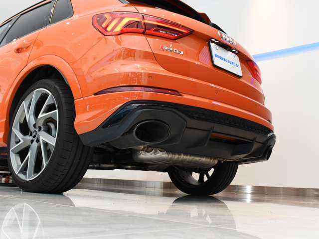 アウディ ＲＳ　Ｑ３ ２．５ ４ＷＤ R3年 (関東) 99