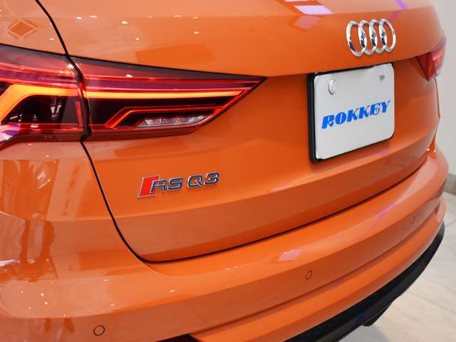 アウディ ＲＳ　Ｑ３ ２．５ ４ＷＤ R3年 (関東) 99