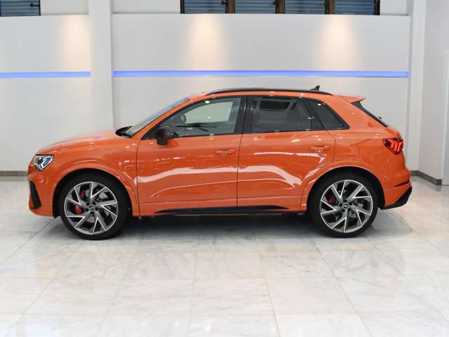 アウディ ＲＳ　Ｑ３ ２．５ ４ＷＤ R3年 (関東) 99