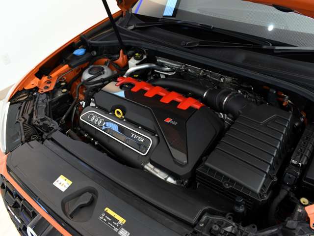 アウディ ＲＳ　Ｑ３ ２．５ ４ＷＤ R3年 (関東) 99