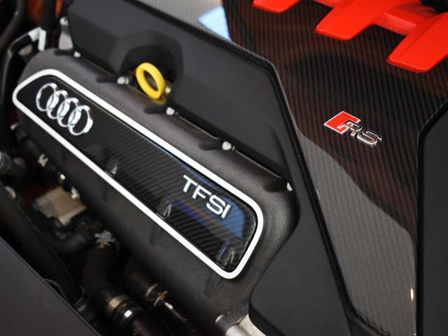 アウディ ＲＳ　Ｑ３ ２．５ ４ＷＤ R3年 (関東) 99