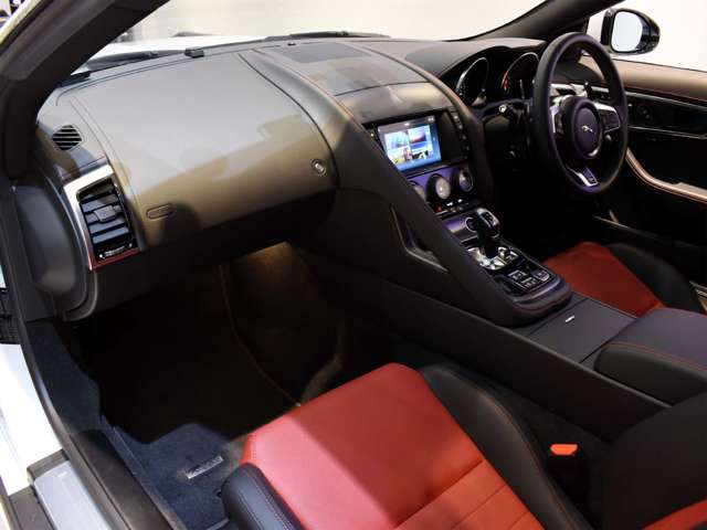 ジャガー Ｆタイプ Ｒ ５．０Ｌ Ｐ５５０ ＡＷＤ H30年 (関東) 99