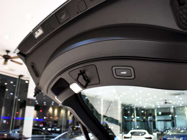 ジャガー Ｆタイプ Ｒ ５．０Ｌ Ｐ５５０ ＡＷＤ H30年 (関東) 99