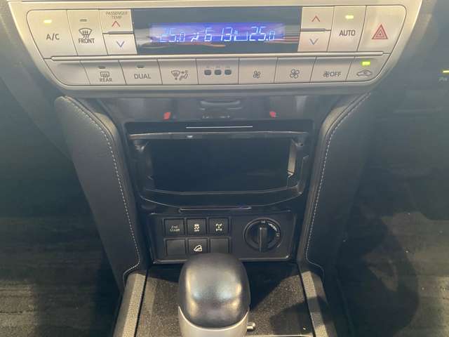 トヨタ ランドクルーザープラド ２．８ ＴＸ Ｌパッケージ ブラック エディション ディーゼルターボ ４ＷＤ R2年 (九州・沖縄) 99