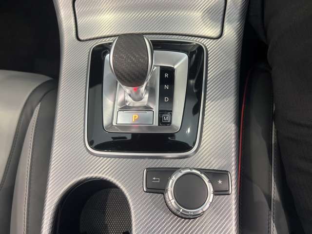 メルセデスベンツ ＳＬＣクラス １８０ スポーツ レッドアート エディション H29年 (九州・沖縄) 99