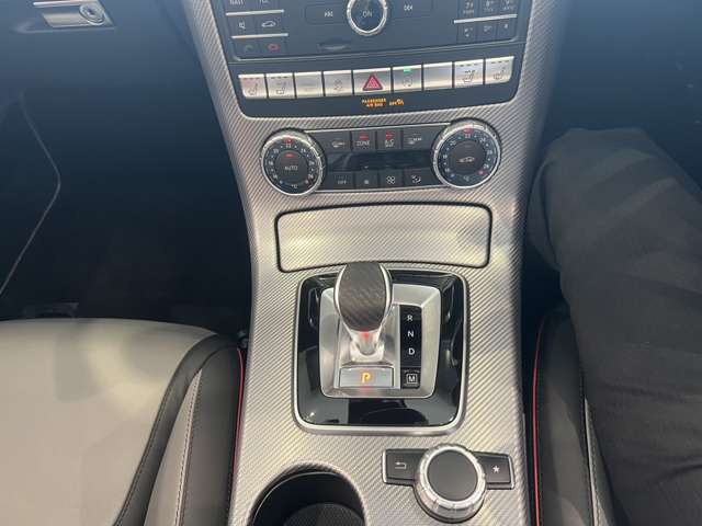 メルセデスベンツ ＳＬＣクラス １８０ スポーツ レッドアート エディション H29年 (九州・沖縄) 99