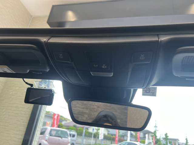 メルセデスベンツ ＳＬＣクラス １８０ スポーツ レッドアート エディション H29年 (九州・沖縄) 99