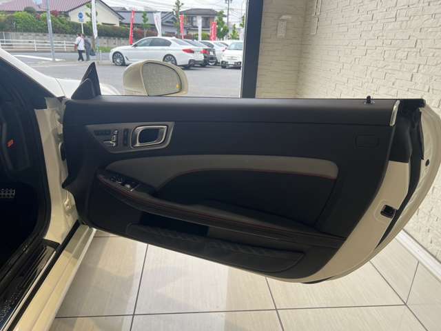 メルセデスベンツ ＳＬＣクラス １８０ スポーツ レッドアート エディション H29年 (九州・沖縄) 99