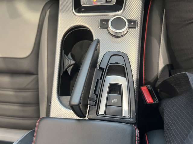 メルセデスベンツ ＳＬＣクラス １８０ スポーツ レッドアート エディション H29年 (九州・沖縄) 99