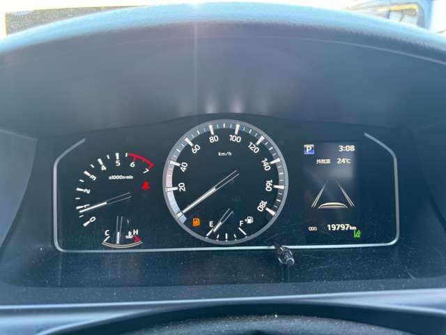 トヨタ ハイエースワゴン ２．７ ＧＬ ロング ミドルルーフ ４ＷＤ R4年 (東北) 99