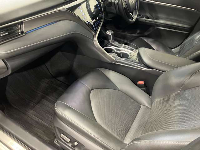 トヨタ カムリ ２．５ ＷＳ ブラック エディション Ｅ－ＦＯＵＲ ４ＷＤ R2年 (北海道) 99