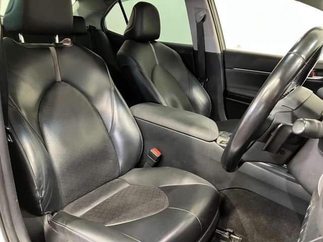 トヨタ カムリ ２．５ ＷＳ ブラック エディション Ｅ－ＦＯＵＲ ４ＷＤ R2年 (北海道) 99