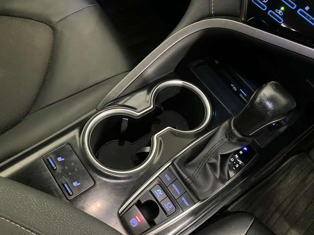 トヨタ カムリ ２．５ ＷＳ ブラック エディション Ｅ－ＦＯＵＲ ４ＷＤ R2年 (北海道) 99