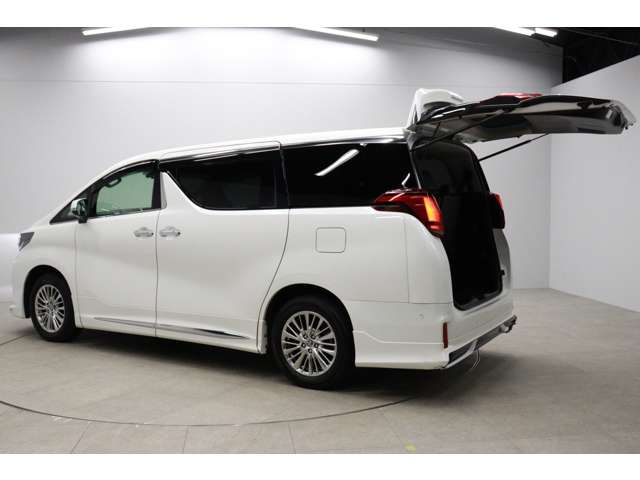 トヨタ アルファード　ハイブリッド ハイブリッド ２．５ ＳＲ Ｃパッケージ Ｅ－ＦＯＵＲ ４ＷＤ R5年 (東海) 99