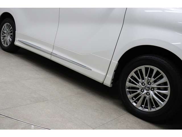 トヨタ アルファード　ハイブリッド ハイブリッド ２．５ ＳＲ Ｃパッケージ Ｅ－ＦＯＵＲ ４ＷＤ R5年 (東海) 99